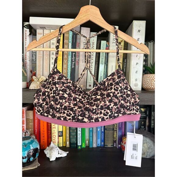 NWT Johnny Was Calme Endurance Cross Back Sports Bra II In Mauve Leopard Medium - Picture 1 of 6